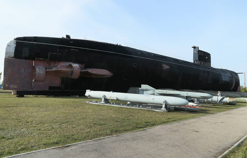 Подлинным украшением коллекции стала самая большая дизель-электрическая подводная лодка проекта 641Б «СОМ» «Б-307» ВМФ России.