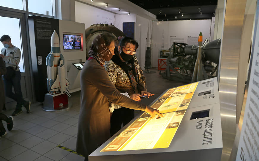 Официальное открытие музея «Самара Космическая» состоялось 12 апреля 2001 года, в год 45-летия самарского космического машиностроения.