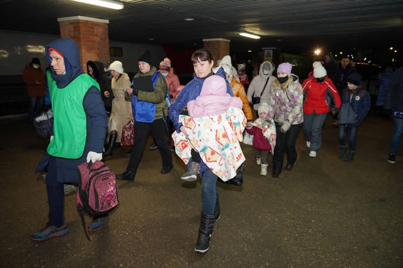 Всего в Самарскую область приехали 266 человек
