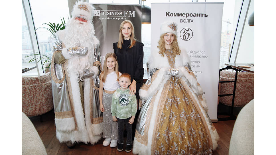 Анастасия Дементьева с детьми