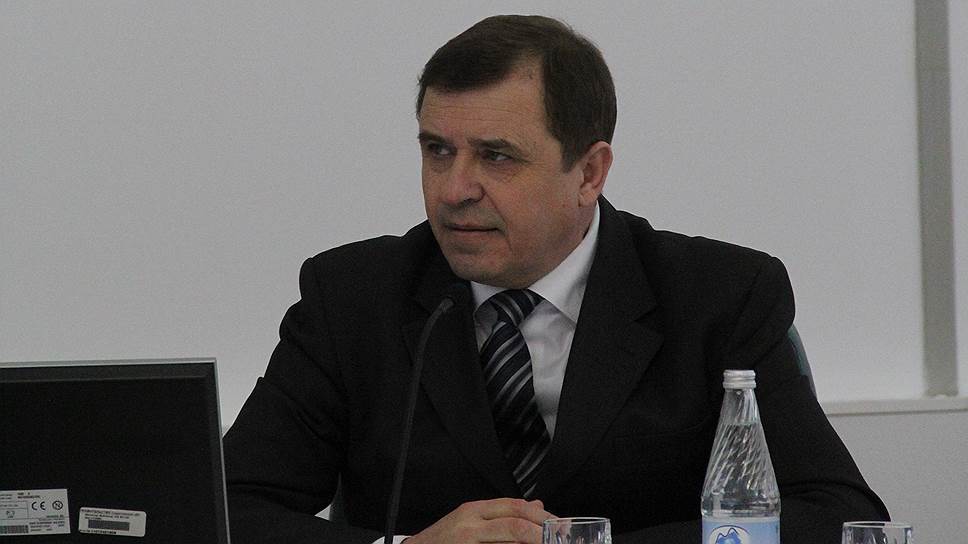 Министр транспорта саратов. Котюков губернатор красноярского края. Родители дмитрия медведева. Министр финансов молдовы. ,баир.