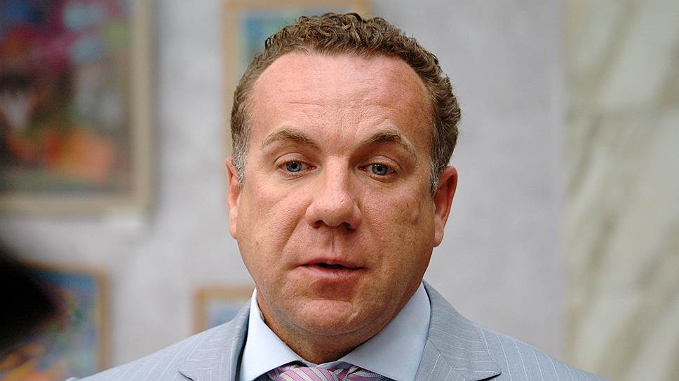 Из дефицита и обратно