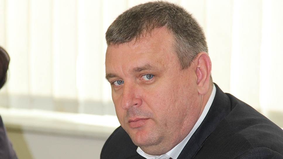 Деятельность экс-главы Энгельсского района Дмитрия Лобанова заинтересовала право­охранительные органы