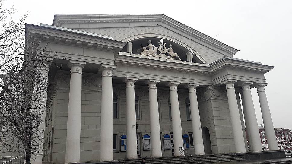 Часть здания саратовского оперного театра будет демонтирована
