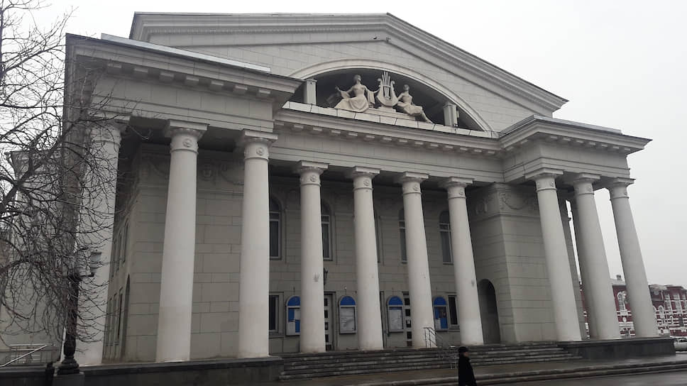 Здание саратовского театра оперы и балета требует дорогостоящего ремонта