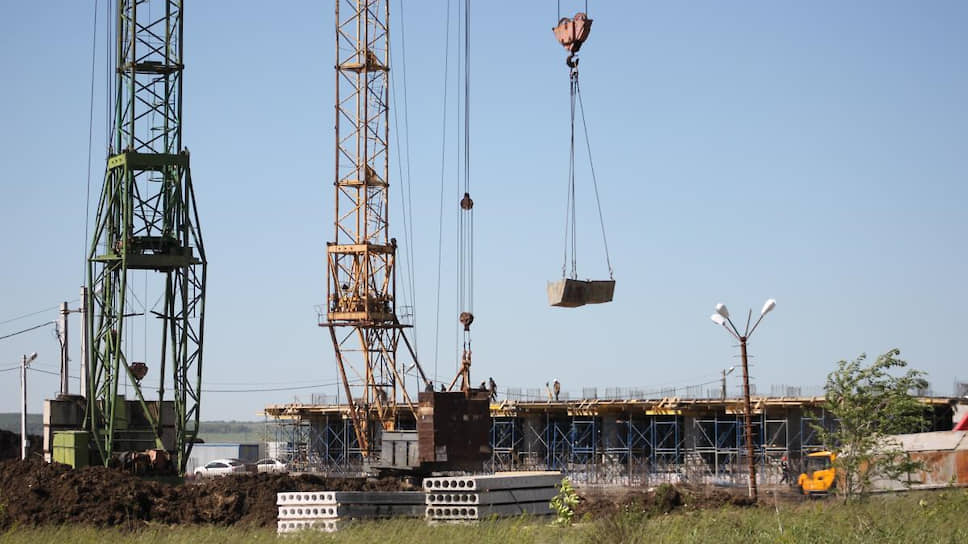 Саратовские строительные компании недоплачивают в бюджет