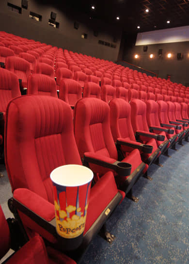 Летом посещаемость кинотеатров упала до предельно низких значений