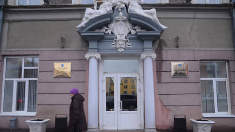 В сквере не нашли конкуренцию // Саратовская мэрия признана нарушившей антимонопольное законодательство