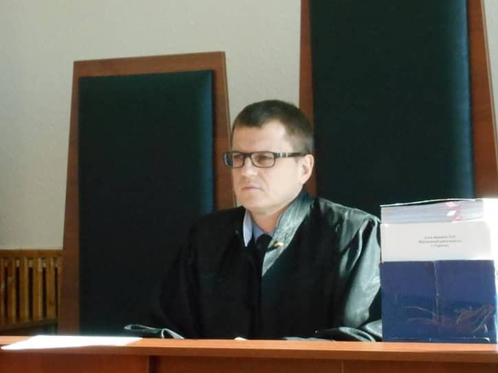 Судья Игорь Дюжаков усмотрел нарушение прав одного из фигурантов уголовного дела