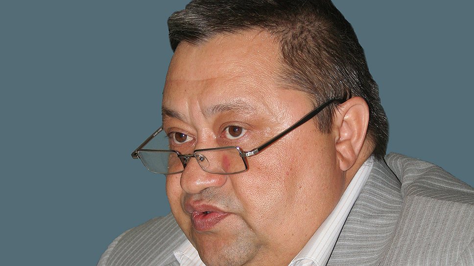 Начальник регионального управления ФМС России Борис Гузаиров