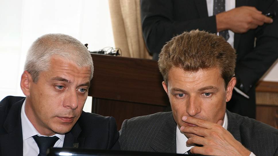 Уход Ильдара Ибрагимова (слева 
на фото) 
из Главархитектуры связывают в первую очередь 
с расформированием команды бывшего вице-мэра Александра Филиппова (справа)