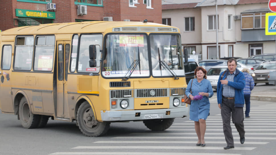 Владимир Искалин обвиняет мэрию Уфы в простое автобусов