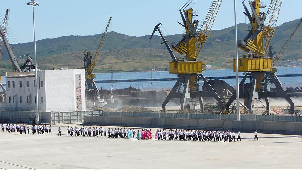 Экспорт российского угля через северокорейский порт Раджин 
стоит слишком дорого, считают эксперты 