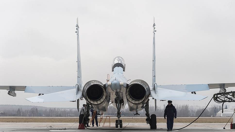 Впервые о предстоящем перевооружении Курского авиаполка с МиГ-29СМТ на Су-30СМ стало известно в начале 2017 года