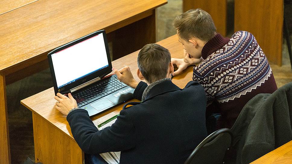 Студенты ежегодно приносят в экономику Воронежской области около 15 млрд рублей, подсчитали в ВГУ
