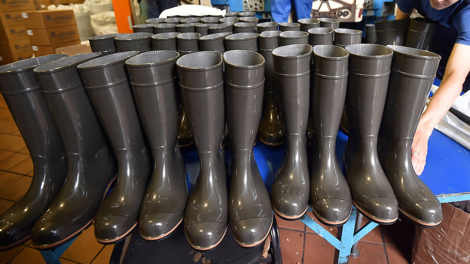 Жители Липецка увидели угрозу в производстве обуви из Китая