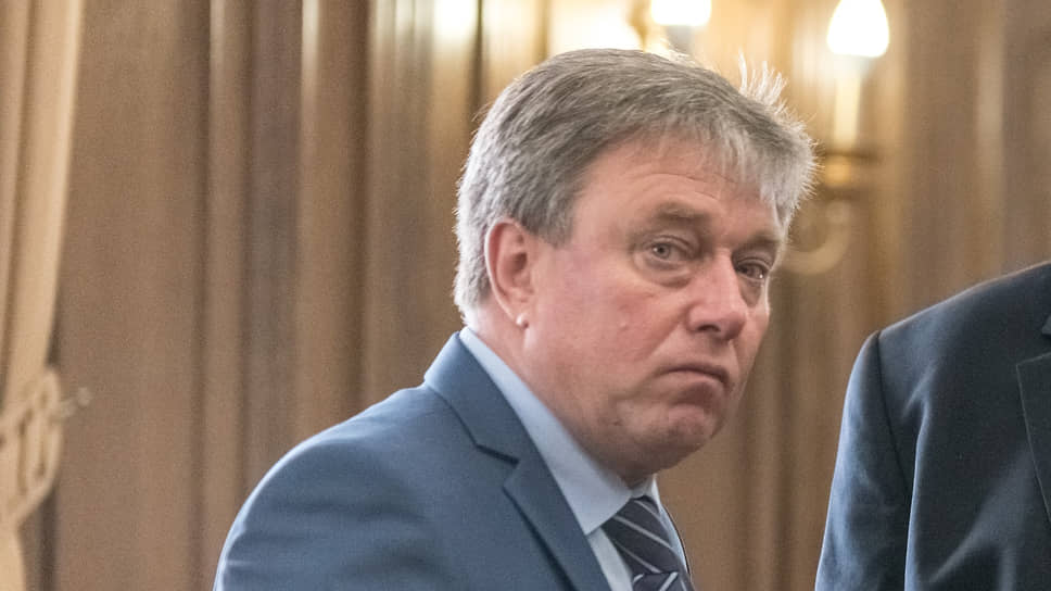 В 2015 году Анатолий Попков был депутатом Белгородской областной думы 