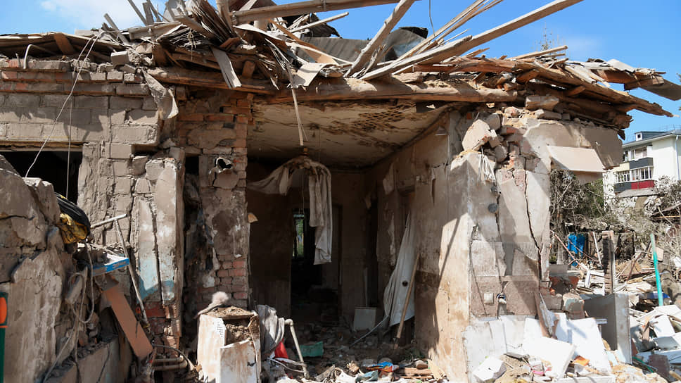 После ракетной атаки пять частных домов оказались разрушены полностью 