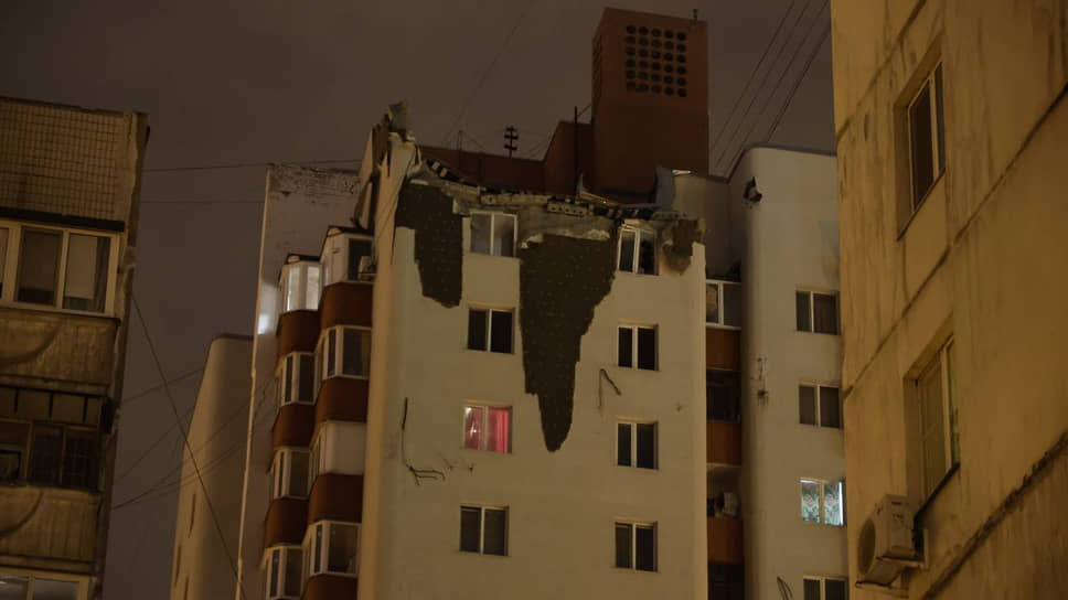 На Белгород опять без предупреждения упали осколки ракеты