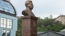 Игорь Артамонов заявил о необходимости снести бюст Сталина в Липецке