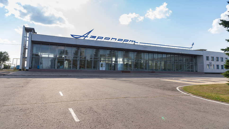 Тамбовский аэропорт получил сертификат соответствия на пять лет и готов к приему Sukhoi Superjet – Коммерсантъ Воронеж
