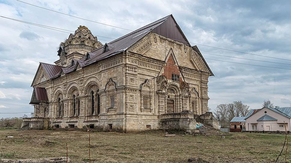 Село Березовка Данковского района. Церковь Димитрия Солунского.