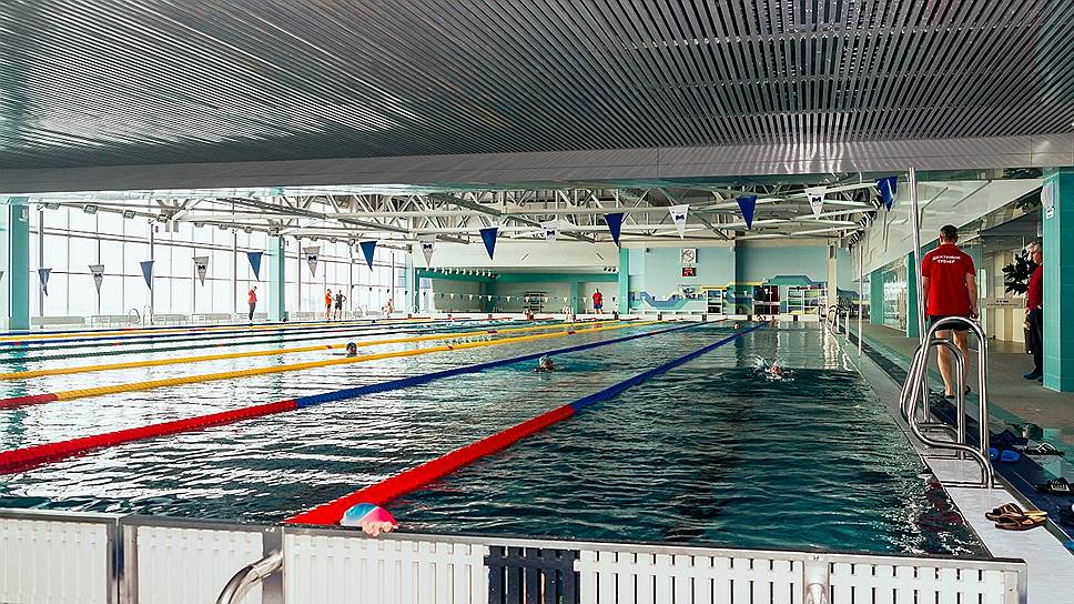 Рекорд МегаГРИННа – бассейн олимпийского размера длиной 50 метров на 10 дорожек. 