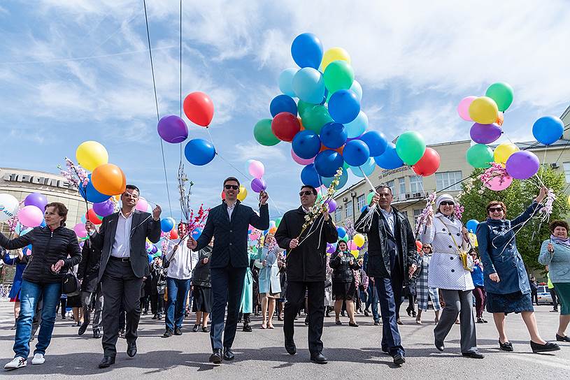 По подсчетам мэрии Воронежа, в первомайском шествии по проспекту Революции поучаствовали 32,7 тыс. человек.