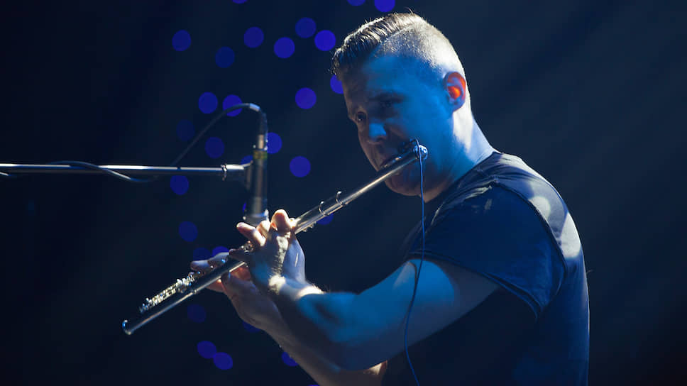 Дмитрий Каргин (флейта) официально работает в “Мельнице” с июня 2013 года.