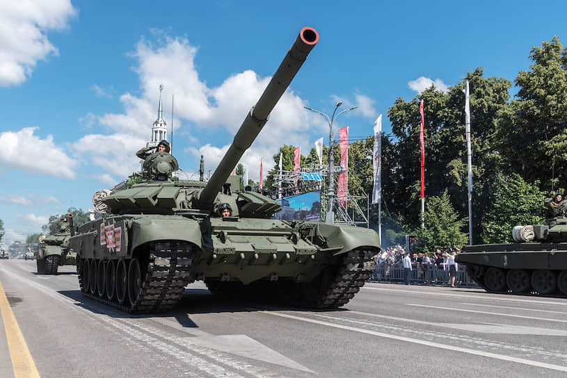 В параде Победы-2020 в Воронеже приняли участие 2,3 тыс. человек и 104 единицы вооружения и военной техники