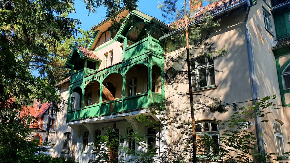 Светлогорск (Калининградской области) застроен не простыми особняками.