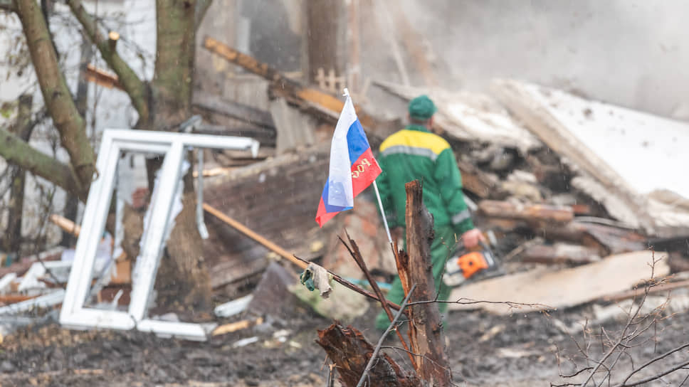 По словам главы Валуйского городского округа Алексея Дыбова, семь домовладений за первую неделю отремонтировали полностью. Всего пострадало 86 домов