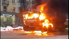Снегоуборочная машина загорелась на улице Ярославля