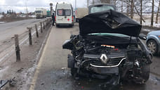 В Ярославле в лобовом ДТП на окружной дороге пострадали два водителя