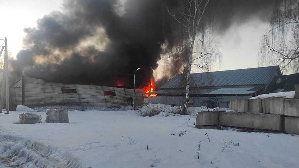 Пожар за волгой ярославль