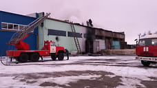 В Ярославле семь часов тушили пожар в производственном помещении