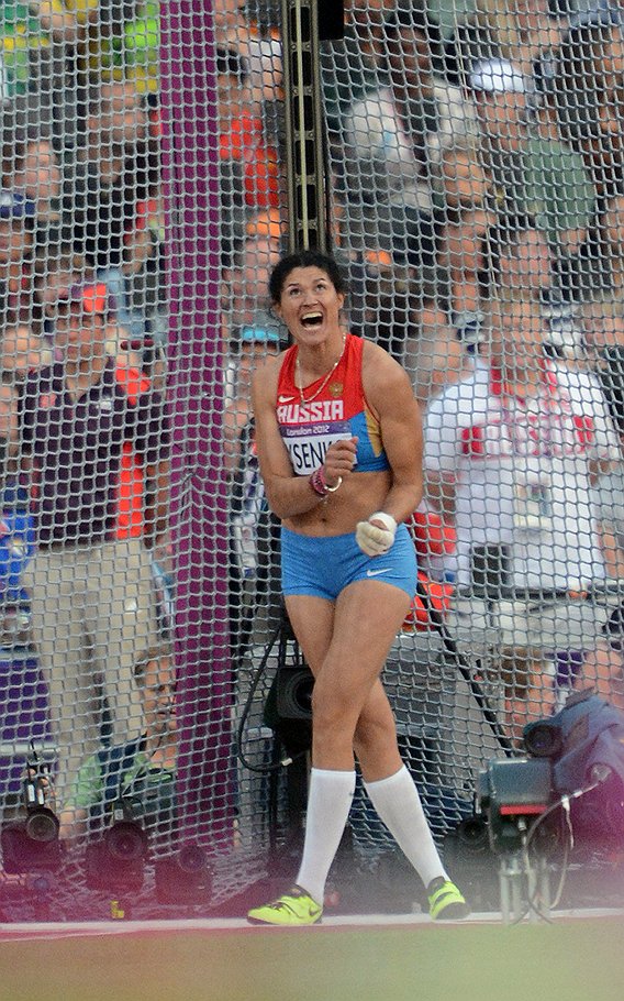 Метательница молота Татьяна Лысенко установила в Лондоне сразу два олимпийских рекорда