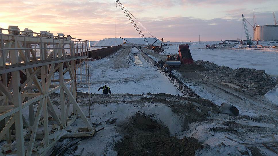 На строительстве первого в мире арктического терминала для завода СПГ в порту Сабетта (на снимке) &quot;МРТС Инжиниринг&quot; выступает в качестве главного проектировщика и контролера