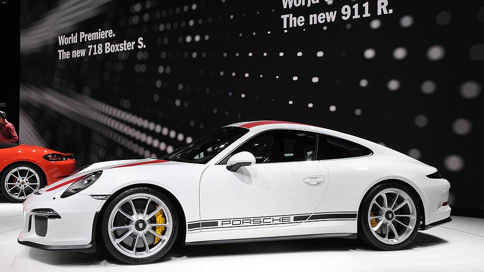 Новое поколение Porsche 911 R — спорткар, построенный по классическим канонам 
