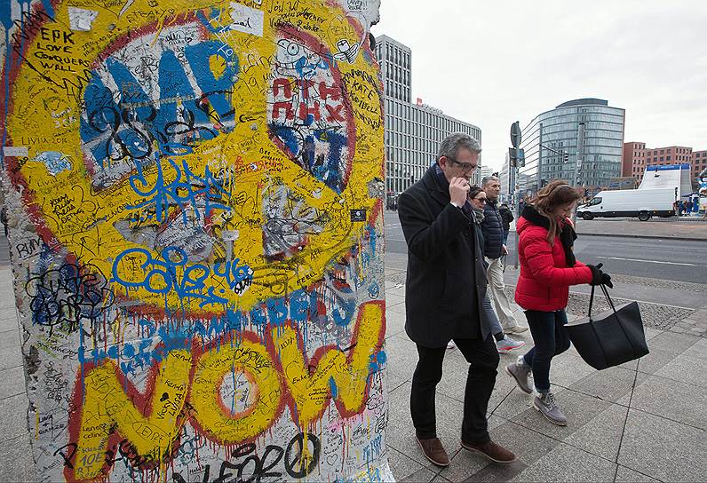 Берлинская стена осталась не только как памятник, но и как элемент сознания немцев