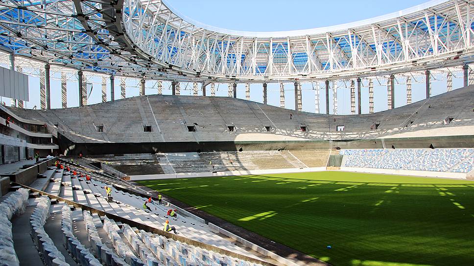 Стадион в Нижнем Новгороде (на снимке), как, впрочем, и спортивные сооружения в других городах страны, где ждут ЧМФ-2018, возводятся при участии практически всего отечественного металлургического сообщества