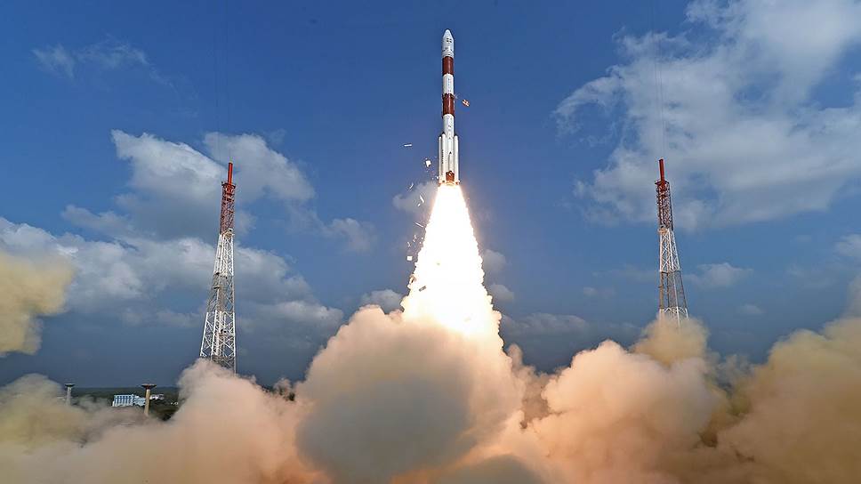 При запуске ракетоносителя &quot;Полар&quot; Индийской организации космических исследований в феврале 2017 года был установлен мировой рекорд по выведению максимального количества спутников на орбиту -- 104 объекта за один пуск