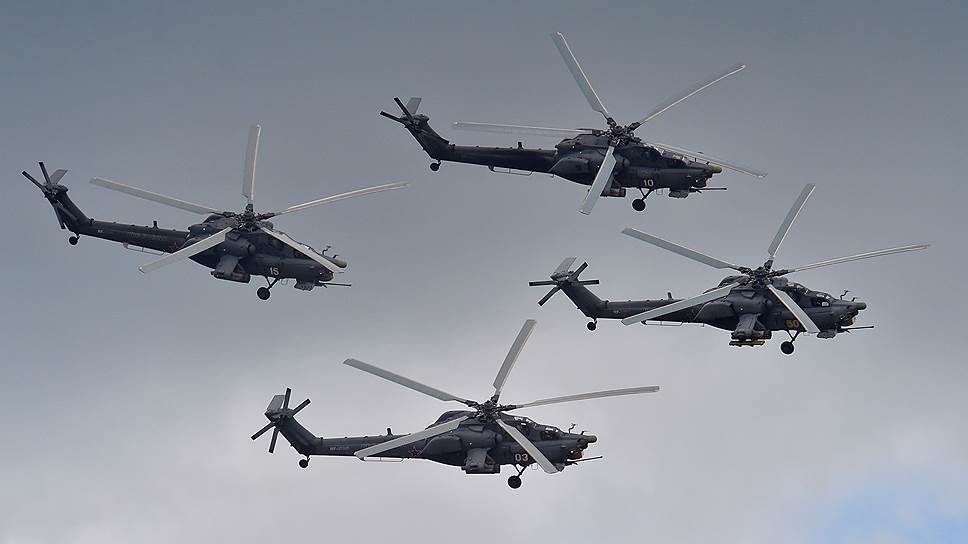 Российские штурмовики Ми-28Н &quot;Ночной охотник&quot; хорошо показывают себя не только на авиашоу, но и в реальных операциях в Сирии 
