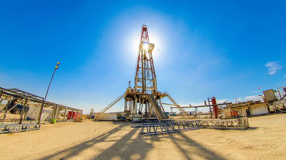 Важной вехой расширения зарубежных активов стал подписанный в 1997 году контракт на разработку крупнейшего в мире нефтяного месторождения Западная Курна-2 в Ираке