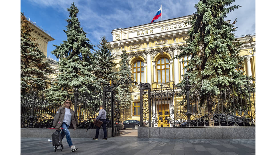Западные санкции не нанесли критического урона российской банковской системе