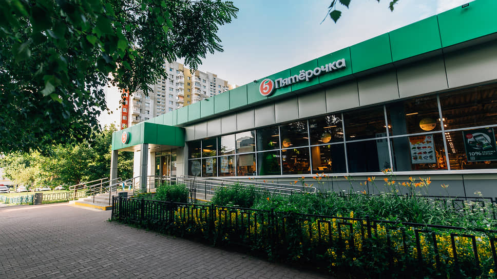Крупнейшая продовольственная сеть «Пятерочка» работает в формате магазинов «у дома» и открывает новые торговые точки не только самостоятельно, но и по франшизе