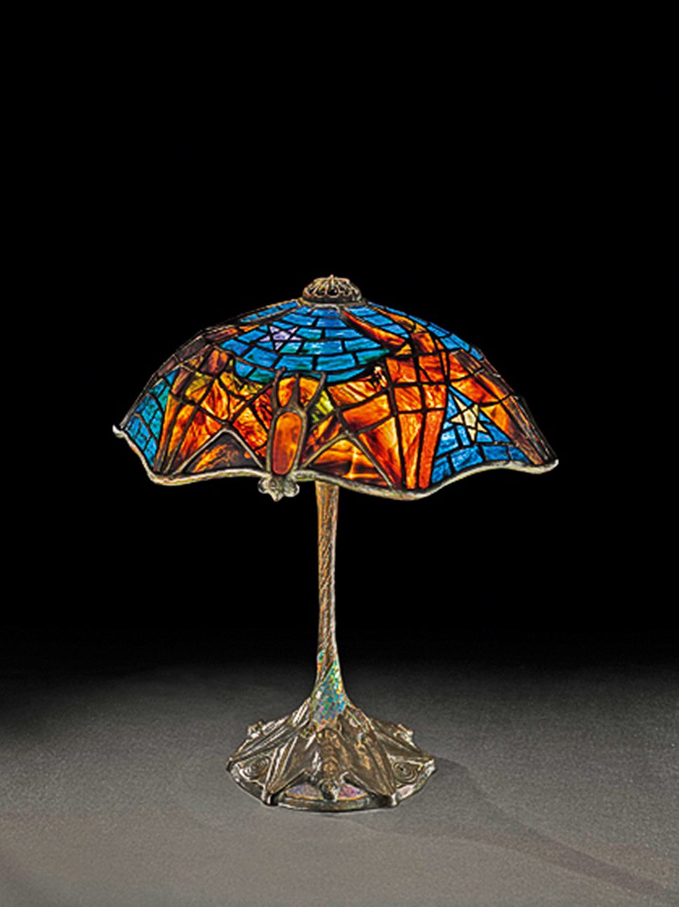 Лампа &quot;Летучие мыши&quot;, Tiffany Studios, около 1905 года. Sotheby&#39;s, эстимейт $550-750 тыс. 
