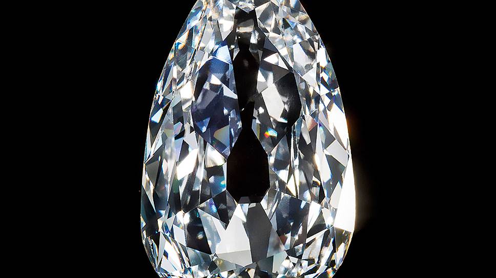 Редкий необрамленный бриллиант весом 17,82 карата продан на Bonhams в декабре 2013 года за $2629 тыс. 
