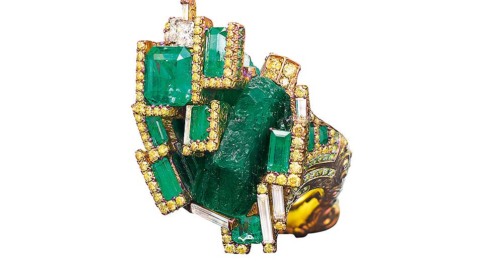 Кольцо Emerald Castle, титан, изумруды, бриллианты, цавориты 
