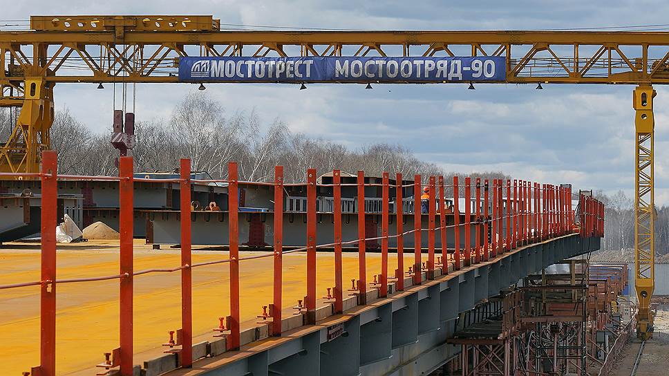 Строительство скоростной автомагистрали Москва--Санкт-Петербург